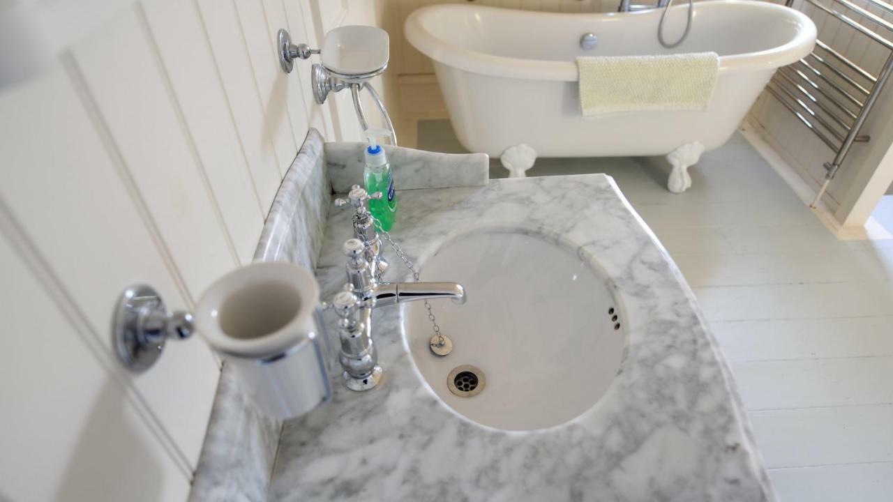 2 Hadleigh Villas Λάιμ Ρέγκις Εξωτερικό φωτογραφία