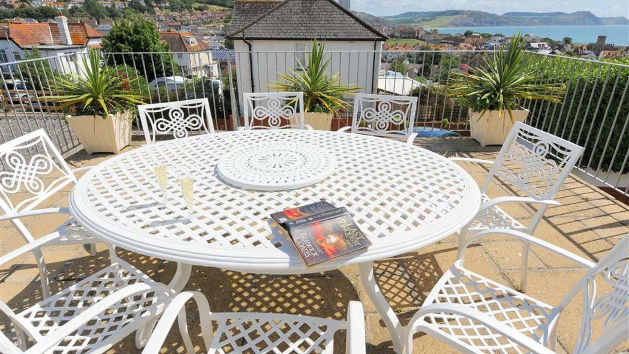2 Hadleigh Villas Λάιμ Ρέγκις Εξωτερικό φωτογραφία